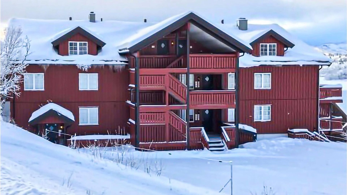 Vinje Apartment | Welcome to the mountains and this large apartment at Haukelifjell.