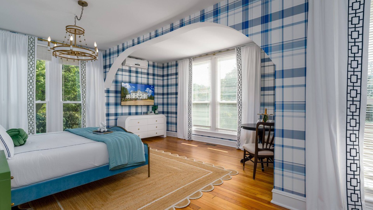 Nellysford Hotel | Welcome to the newly appointed Everett Estate: Where Modern Luxury Meets Historic Charm