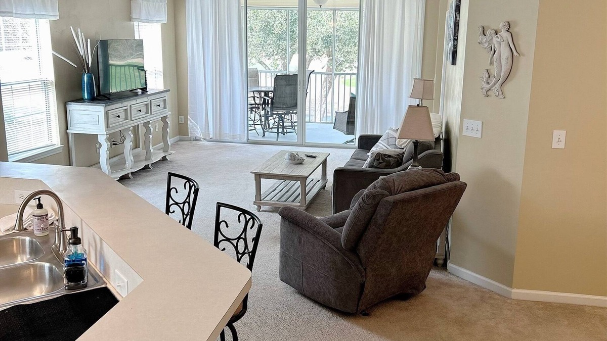 Red Hill Condo | Welcome to the perfect getaway.