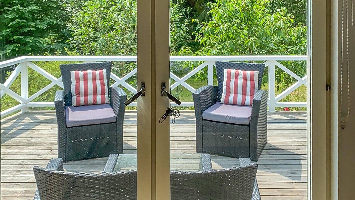 Resaro House | Welcome to this attractive vacation home near the sea!