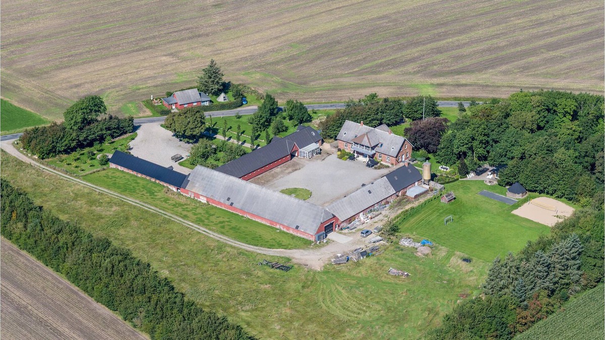 Roslev House | Welcome to this great vacation home overlooking the Limfjord.