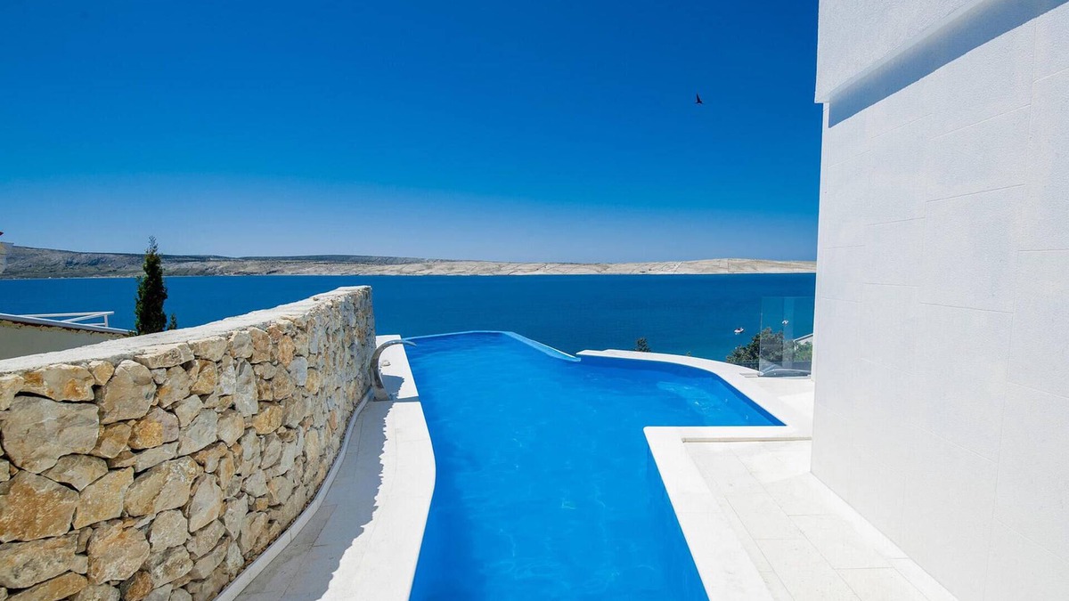 Vidalici Apartment | Welcome to this modern and luxurious vacation apartment on the island of Pag.