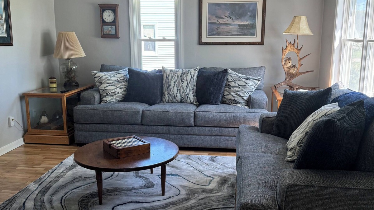 Linwood House | Welcome to Uncle Dave’s Cabin a cozy 2 bedroom by the Saginaw Bay in Linwood