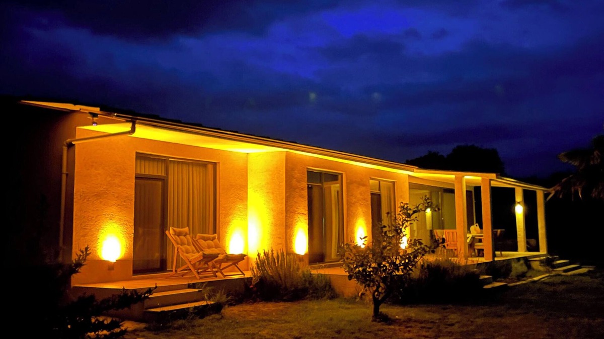 Orhangazi Villa | Welcome to Villa Moon - The Lake House