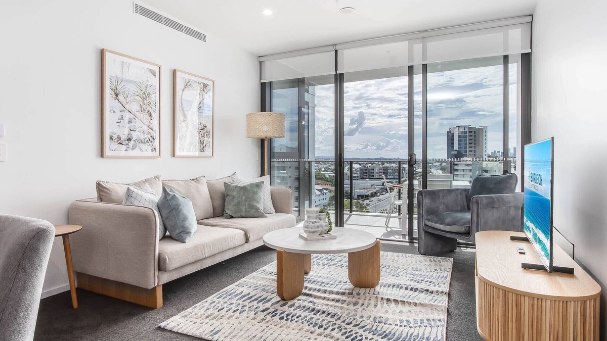 Burleigh Heads Apartment | Welcome to your luxurious seaside escape at The Sandbar in Burleigh Heads!