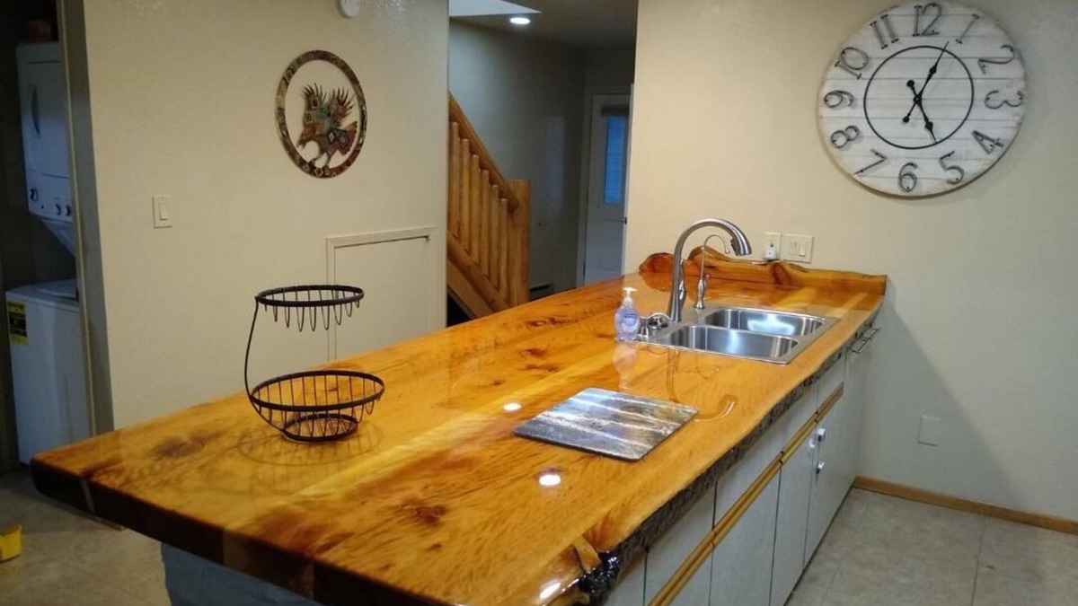 Cloudcroft House | Welcome to your relaxing getaway that's close to trails, town and golf course :)