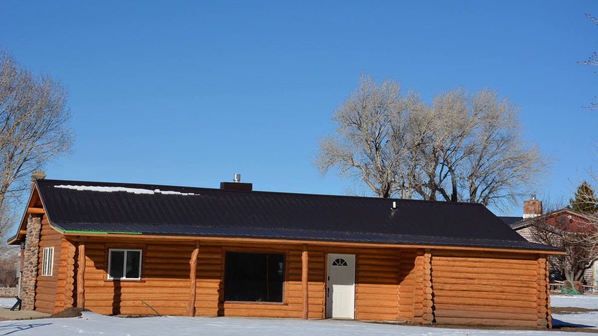 Dubois Cabin | Welcome Travelers! Renovated Log Cabin at Wind River Landing, Dubois, WY