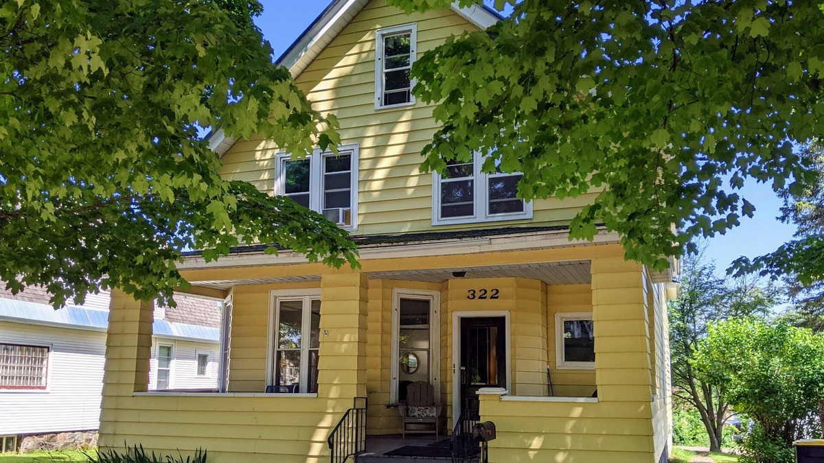 Ironwood House | Welcome Traveling professionals- beautiful lower flat by the Iron Belle Trail!