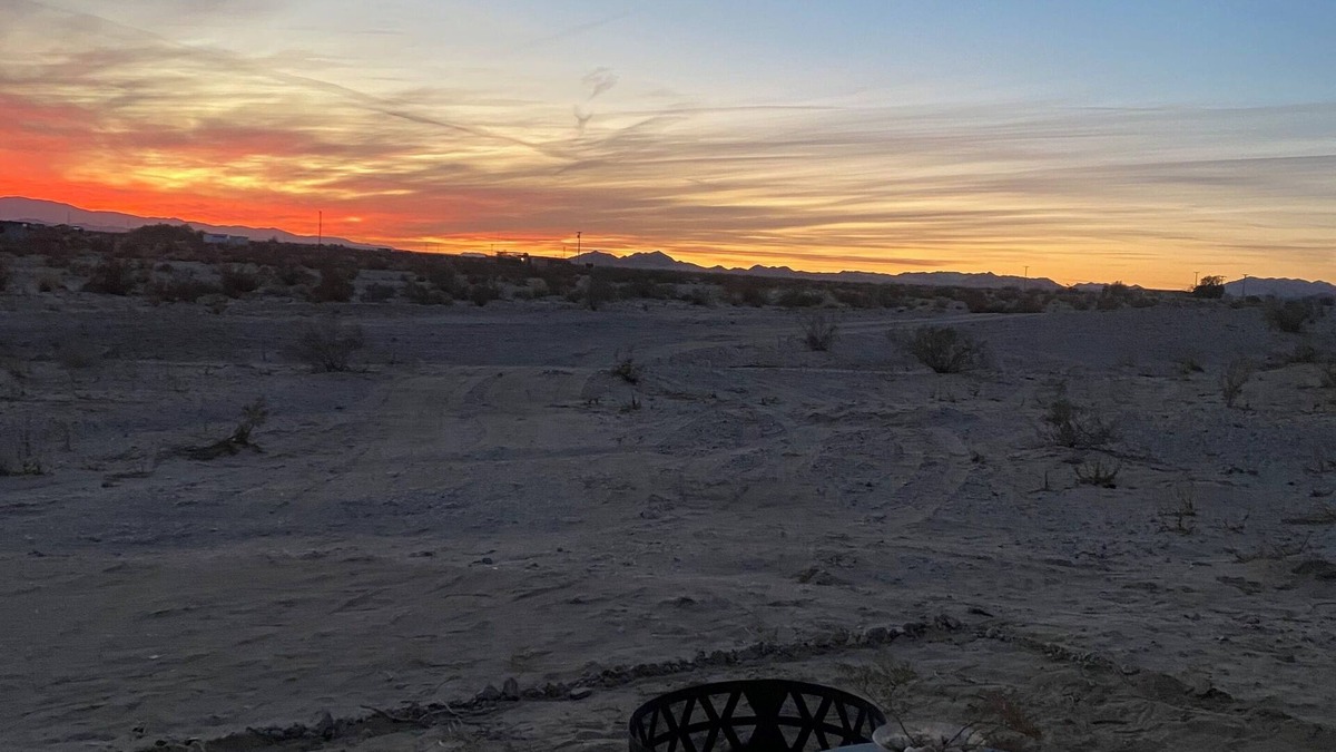 Wonder Valley Cabin | Welcoming 1-bedroom cabin in Twentynine Palms with Stars