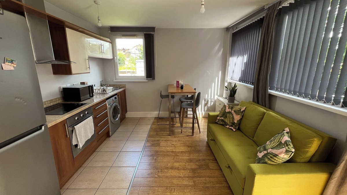 Brockley Apartment | Welcoming apartment with WiFi in vibrant London