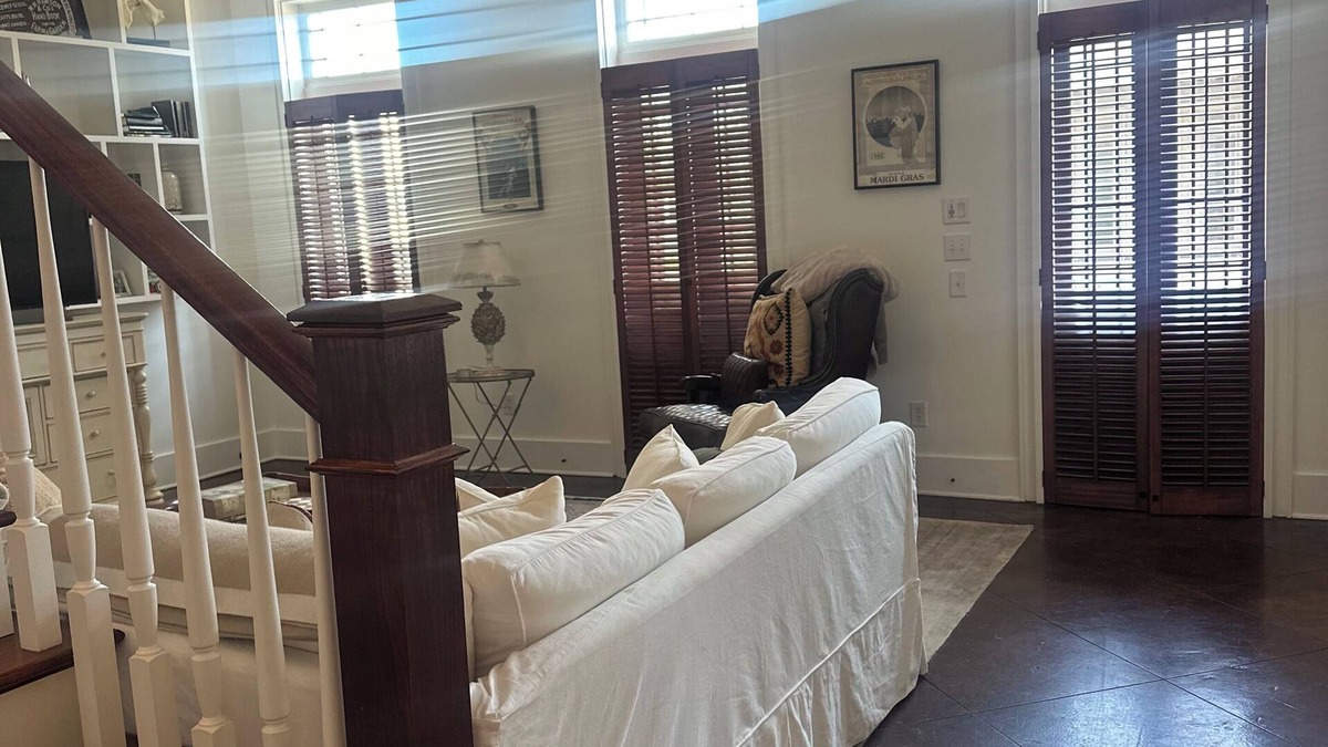 Central Business District House | Welcoming Downtown 2-Bedroom 2.5 Bath Townhome