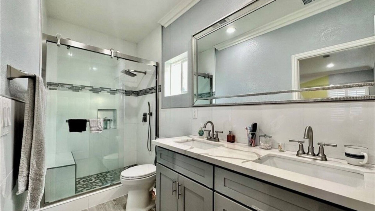 Westminster House | Welcoming house in city Westminster close to local malls and amusement parks