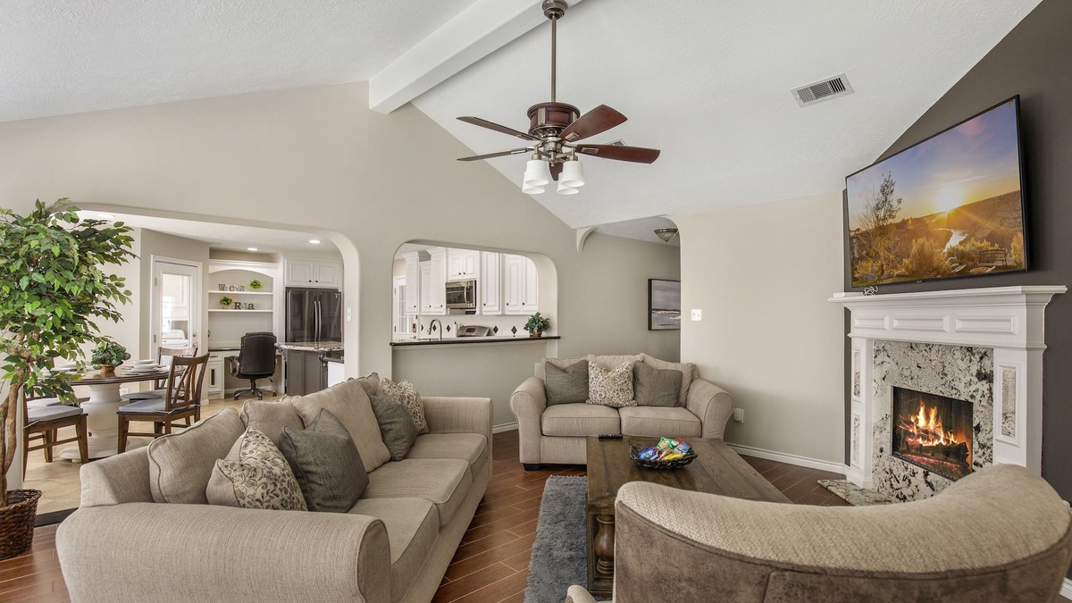 Atascocita House | Welcoming Remodeled Home Minutes From IAH Airport & Downtown