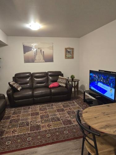 Fort Gary House | Welcoming, Restful Home!