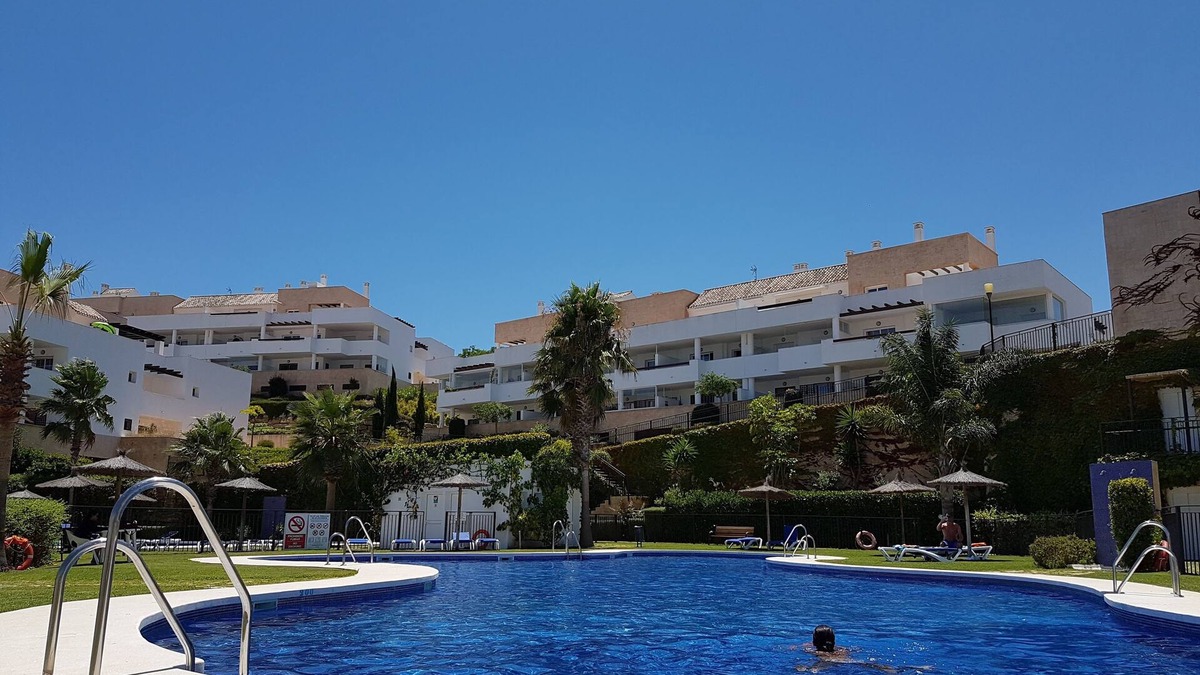 San Roque Apartment | Well appointed, spacious three bedroom apartment, scenic surroundings close to golf courses