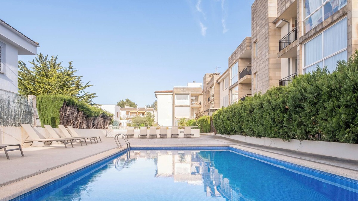 Puerto de Pollensa Apartment | Well Furnished Apartment with Private Roof Terrace and Pool