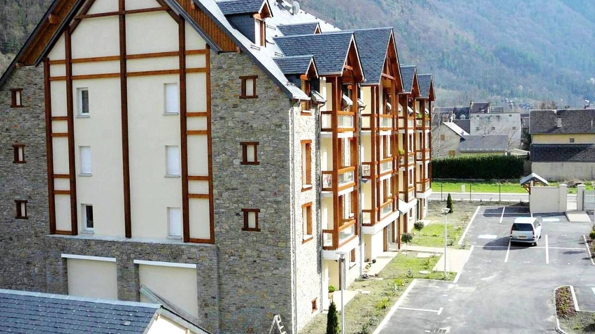 Saint-Mamet Apartment | Well-kept apartment in a mountain village