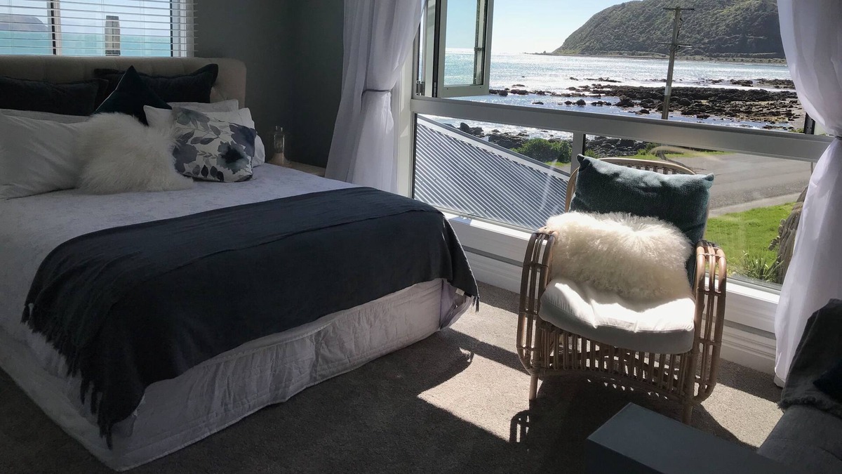 Plimmerton Hotel | Wellington Beach Suite