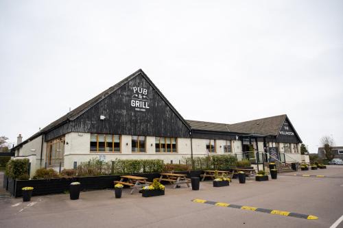 Aberdeen Hotel | Wellington Hotel by Greene King Inns