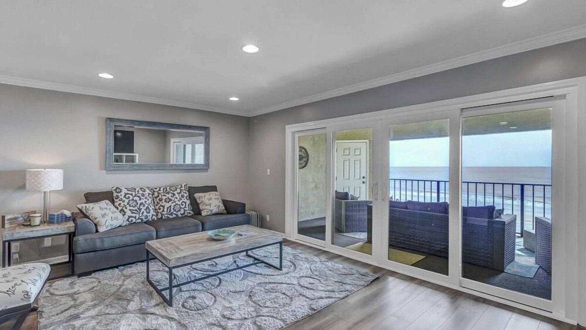 Sawgrass Condo | Wellness Retreat - Oceanfront condo w beach access