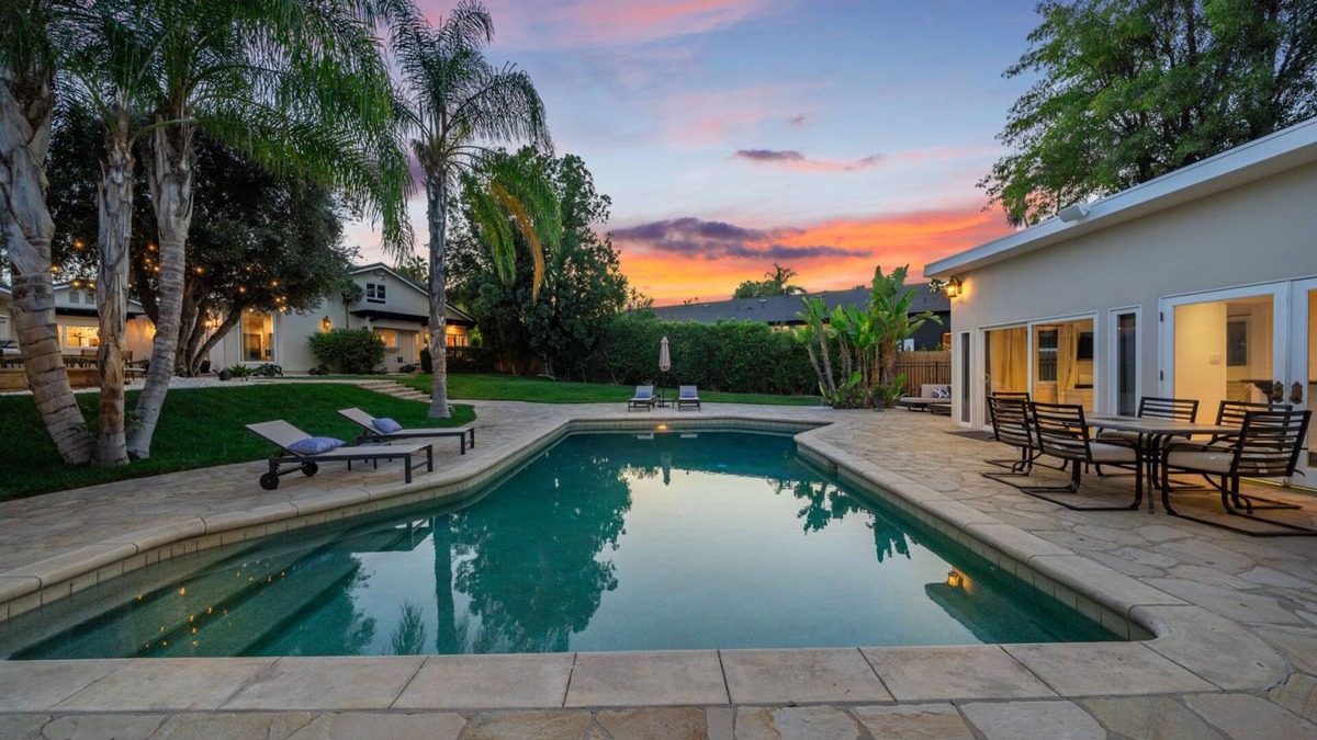 Tarzana House | Wells Estate! 10Bdr/11bath/Pool/GYM/Guest House!