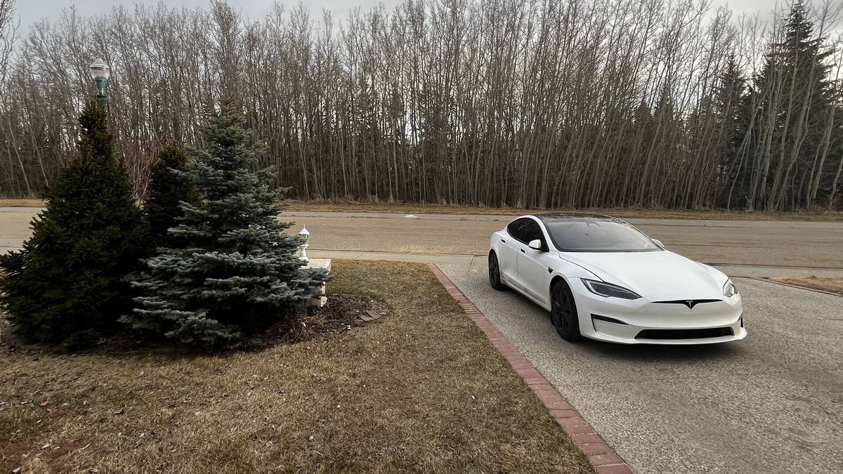 West Edmonton House | WEM: Accessible Ravine Bungalow