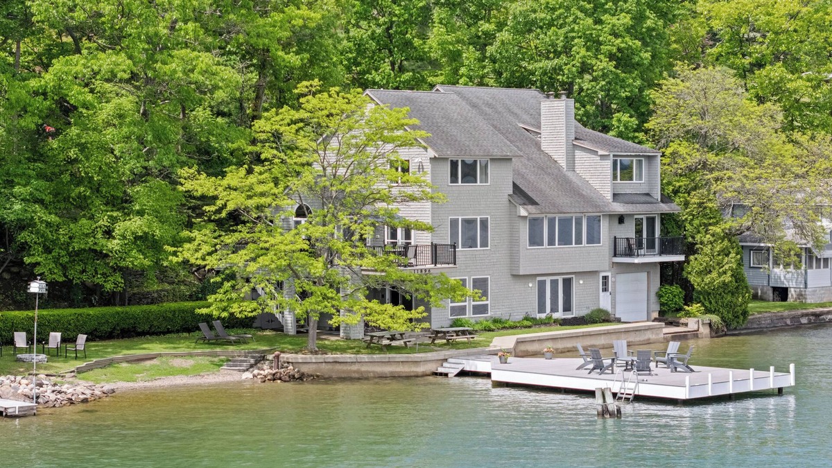 Hammondsport House | West Lake Retreat: private lake home on Keuka's west side, sleeps 10