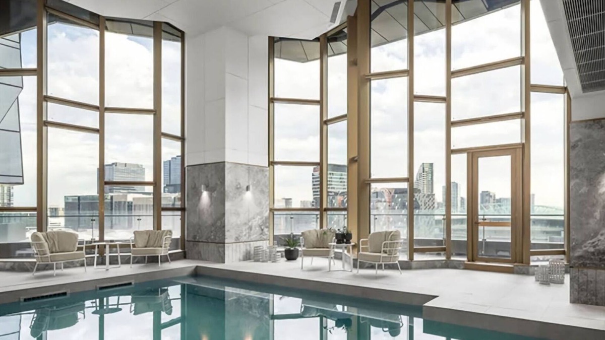 Melbourne Central Business District Apartment | West Side Skies 57th Floor Splendour