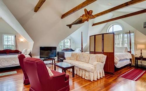 West Tisbury Hotel | West Tisbury Inn