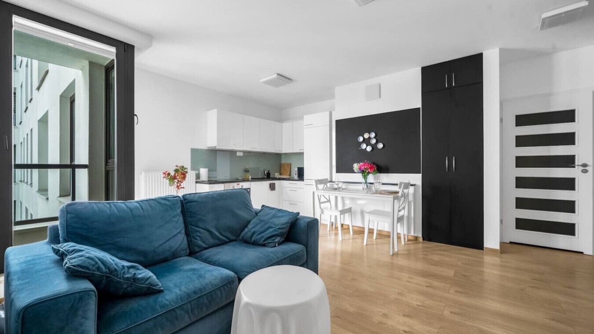 Ochota Apartment | West Warsaw Apartment - Top location, Parking