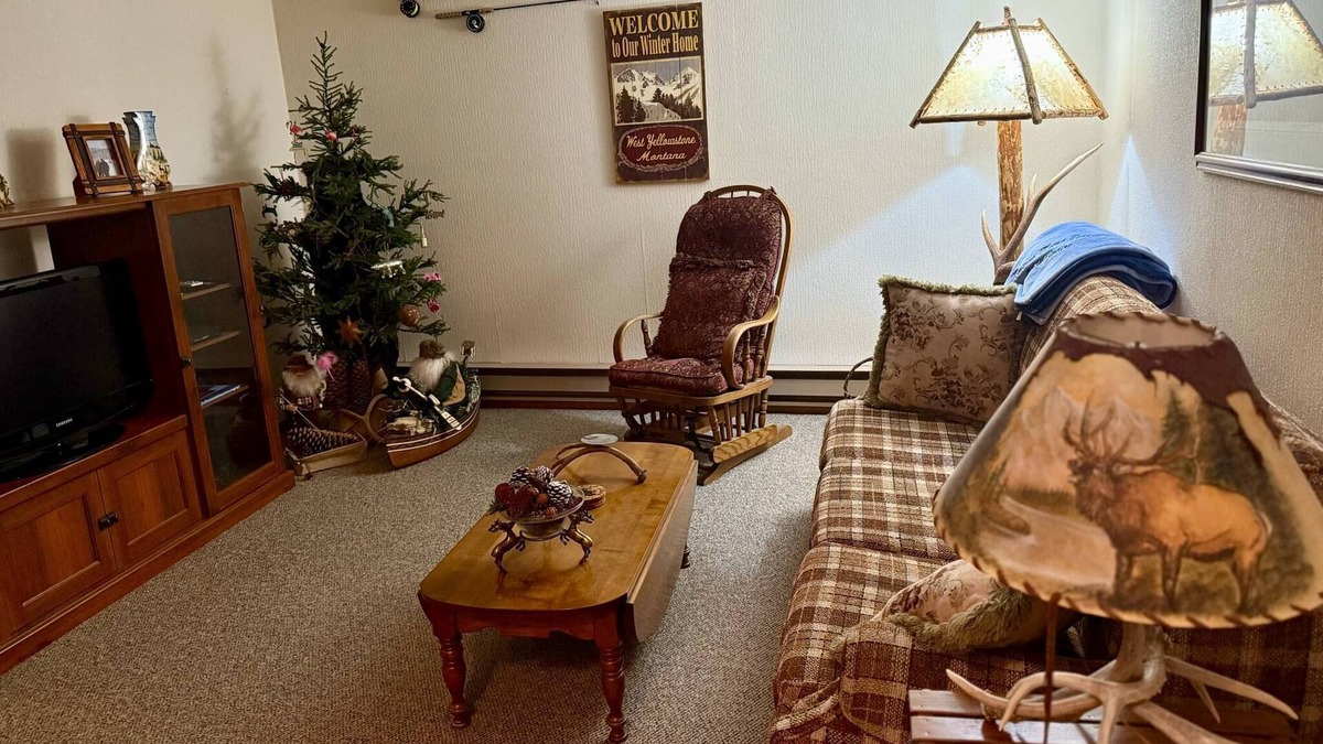 West Yellowstone Condo | West Yellowstone/Intown Condo. Snowmobiling directly from front door. Hiking