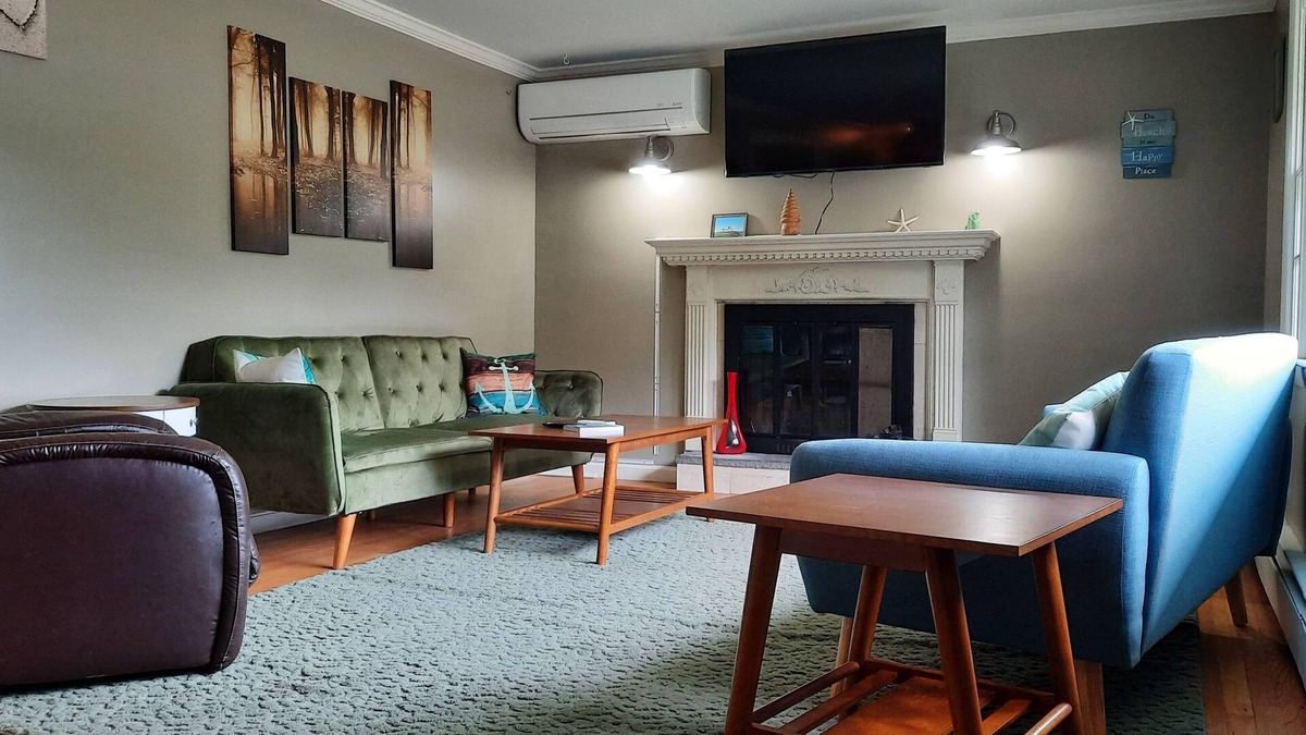 Westerly House | Westerly Beach minutes from private 3 bed house