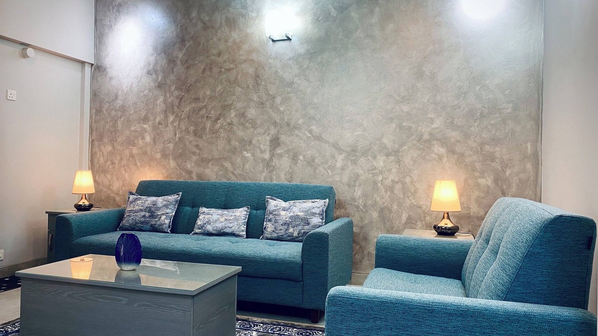Banani House | Western Luxury in Bustling Banani, Dhaka. Entire floor with 2-bedroom apartment.