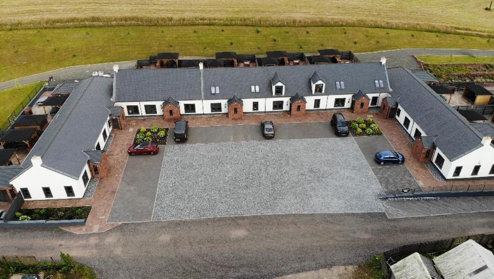 Alexandria House | Westertonhill 3 Double Bed Lodge Sleeps 8 With Hot Tub Hire Available