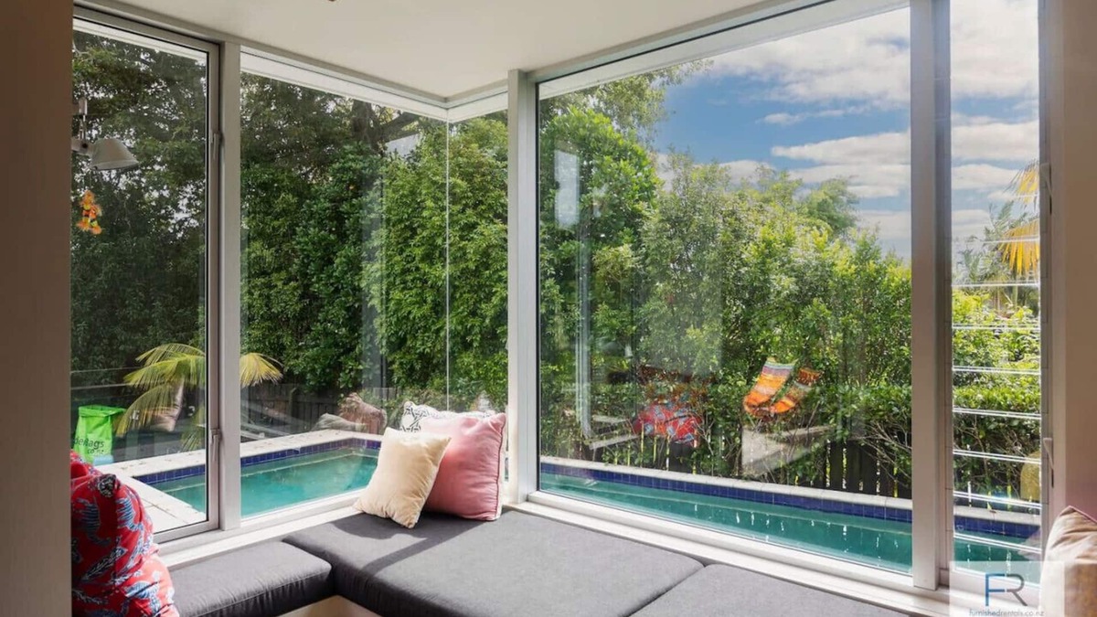 Westmere House | Westmere Poolside Escape
