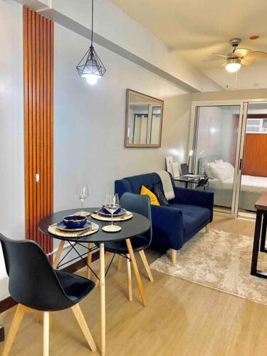 Kapitolyo Apartment | Weston 1 bedroom Unit with Balcony
