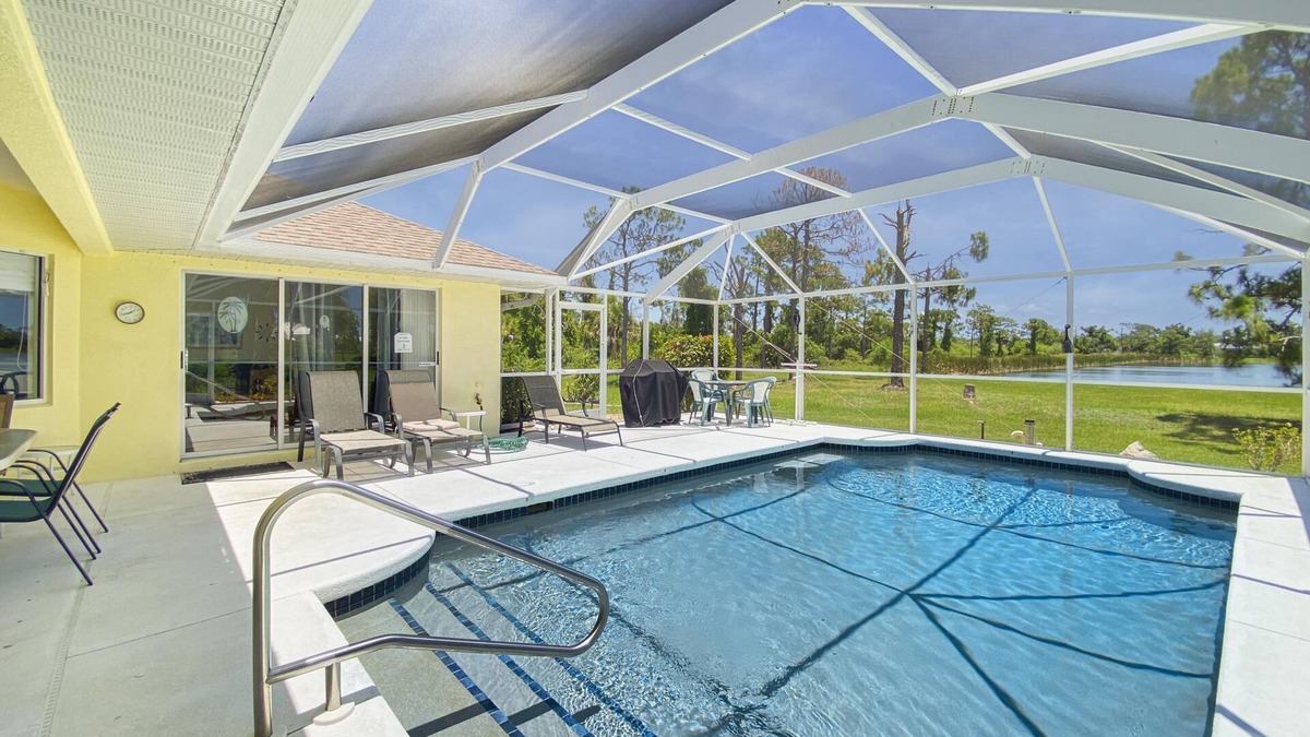 Pine Valley Villa | Weston's Water Watch, full refund*, heated pool, sleeps 6