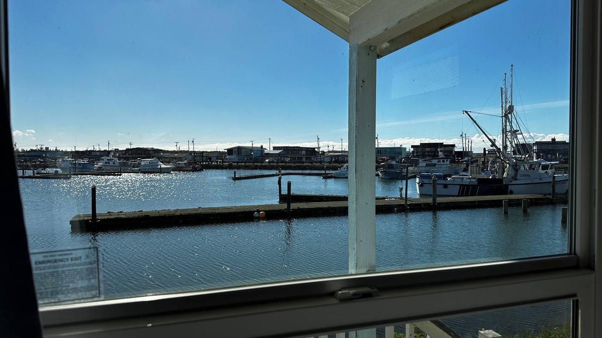 Westport Hotel | Westport Marina Cottages
