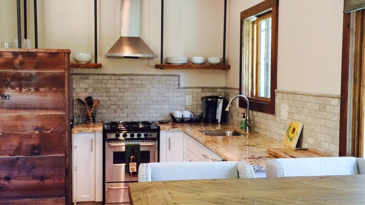 Paso Robles House | Westside Vineyard Property Walking Distance To Wineries Close To Town
