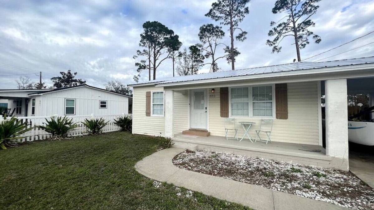 Port St. Joe House | Westwind Inn, Pet Friendly