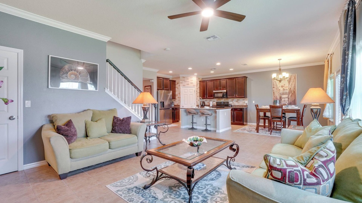 Orlando House | WFH, Relax & Enjoy At-Home Comforts in Orlando