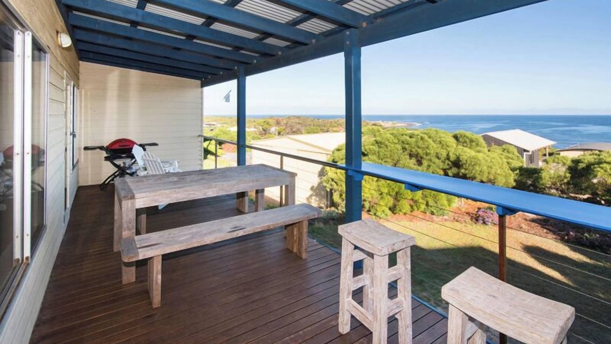 Gracetown House | Whale House | Gracetown - Breathtaking Ocean Views