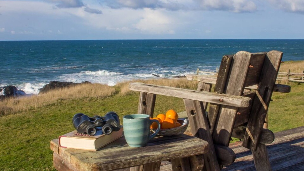 Mendocino House | Whale Watch House: Oceanfront/Near Mendo Village/a Private Retreat