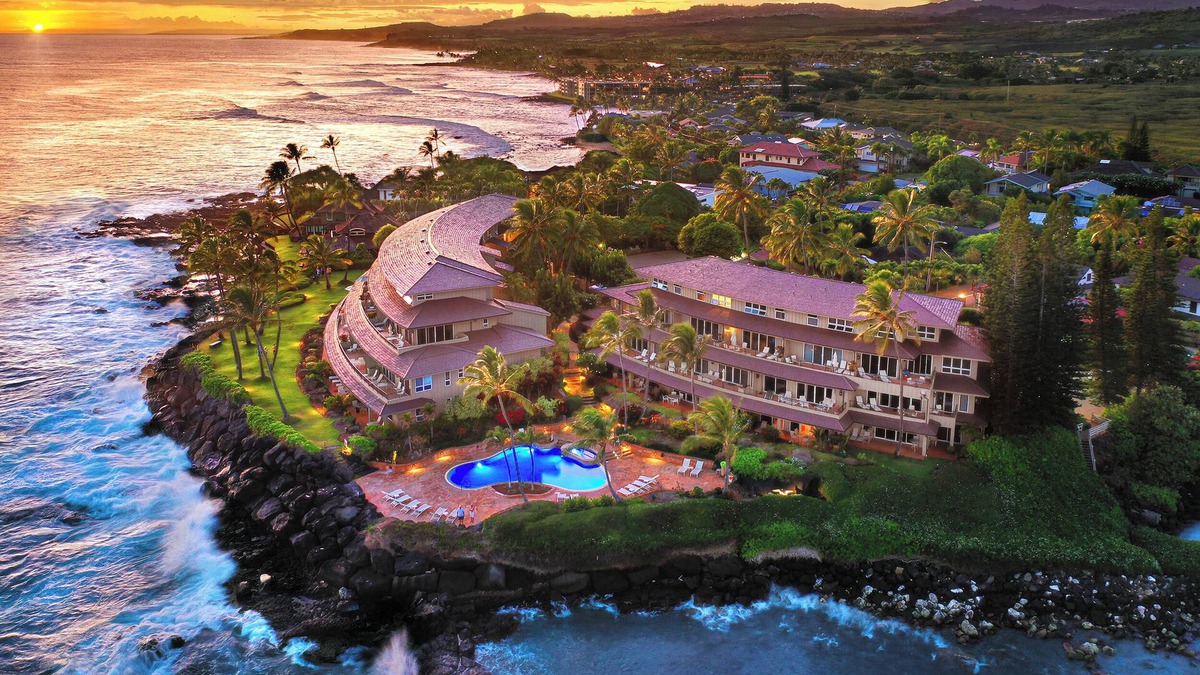 Poipu Condo | Whalers Cove Oceanfront Resort