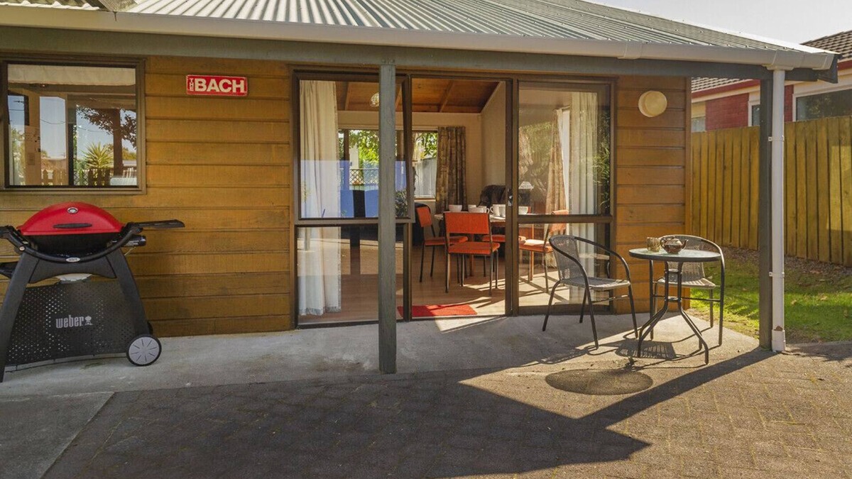Whangamata Cottage | Whangamata Wonder - Whangamata Holiday Home