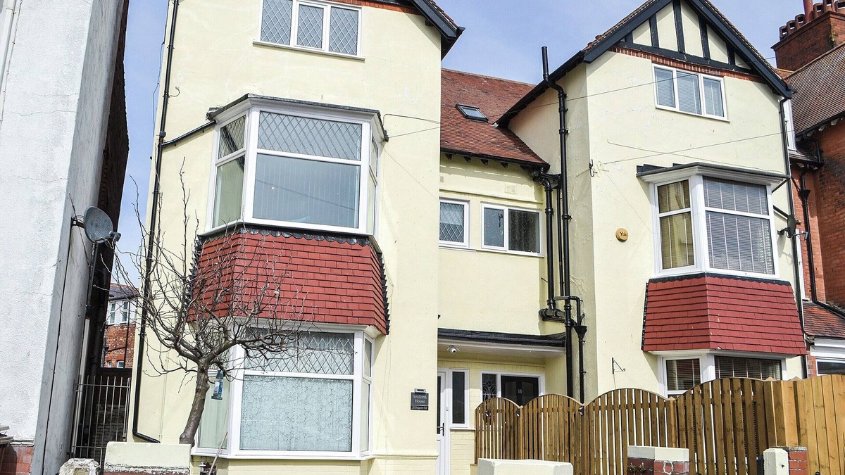 Bridlington Cottage | What a wonderful spacious apartment this is.