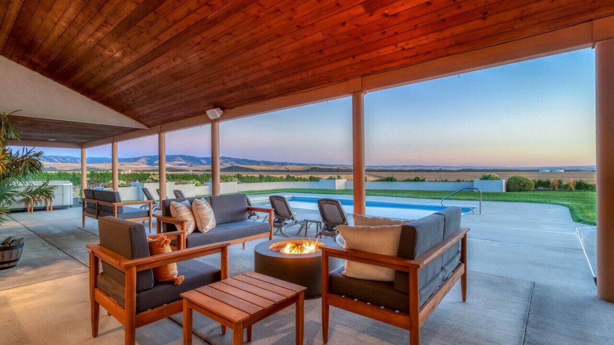Walla Walla House | Wheat Ridge Vineyard Estate