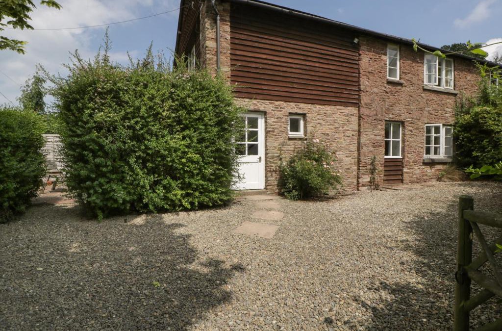 Leominster House | Wheelbarrow Cottage