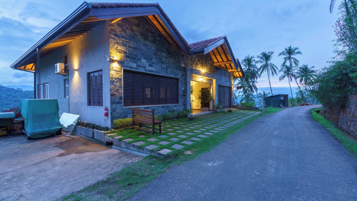 Digana Hotel | “Where Every Path Leads to Heritage — That’s Kandy” Hills ,Lake ,golf