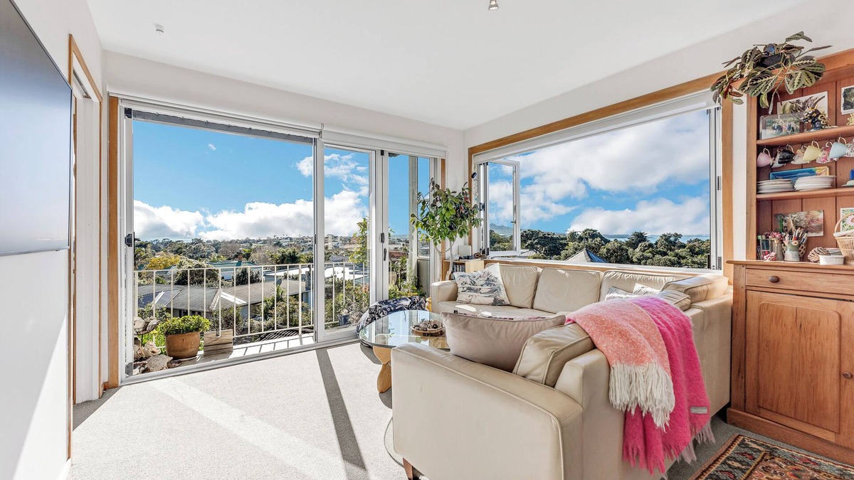 Devonport House | Where Sandy Beaches and Serenity Meet!